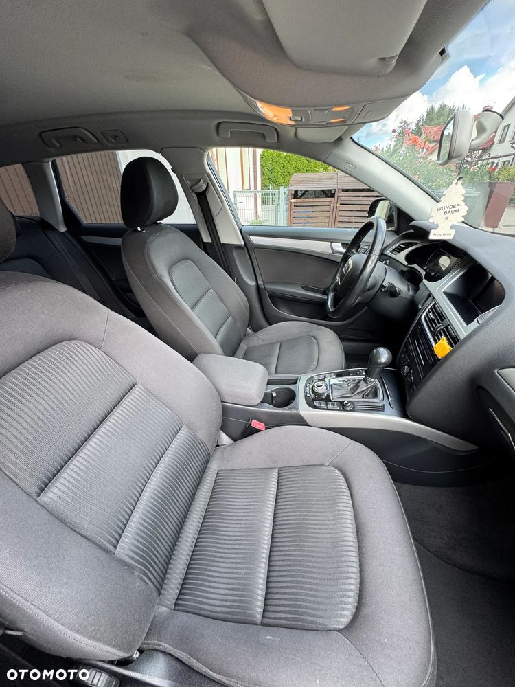 Audi A4 Avant 2.0 TDI DPF multitronic Ambiente - 32