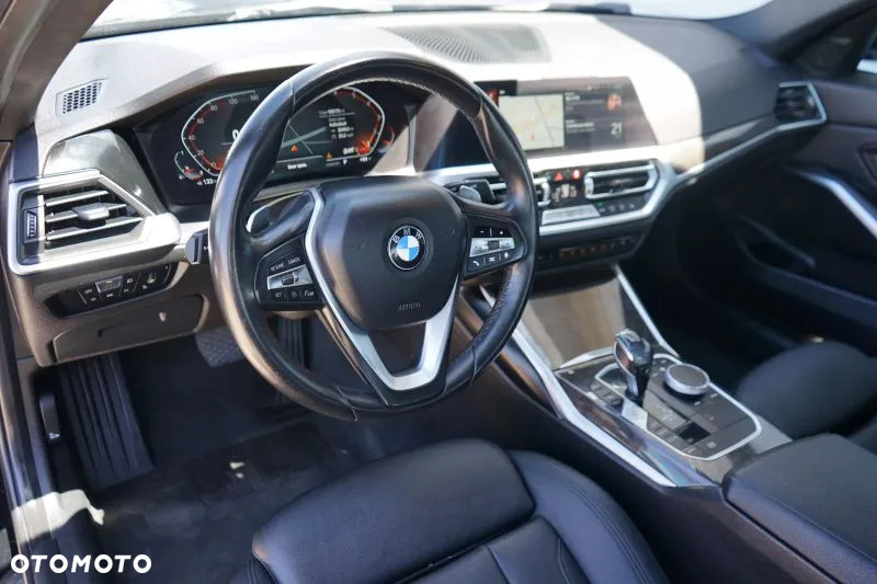 BMW Seria 3 - 16