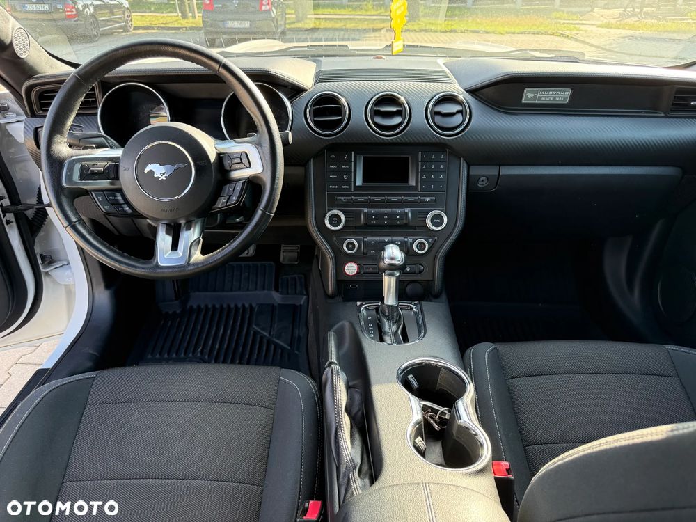 Ford Mustang 3.7 V6 Premium - 9