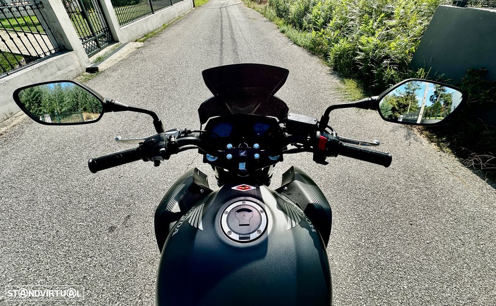 Honda CB CB650FA - 11