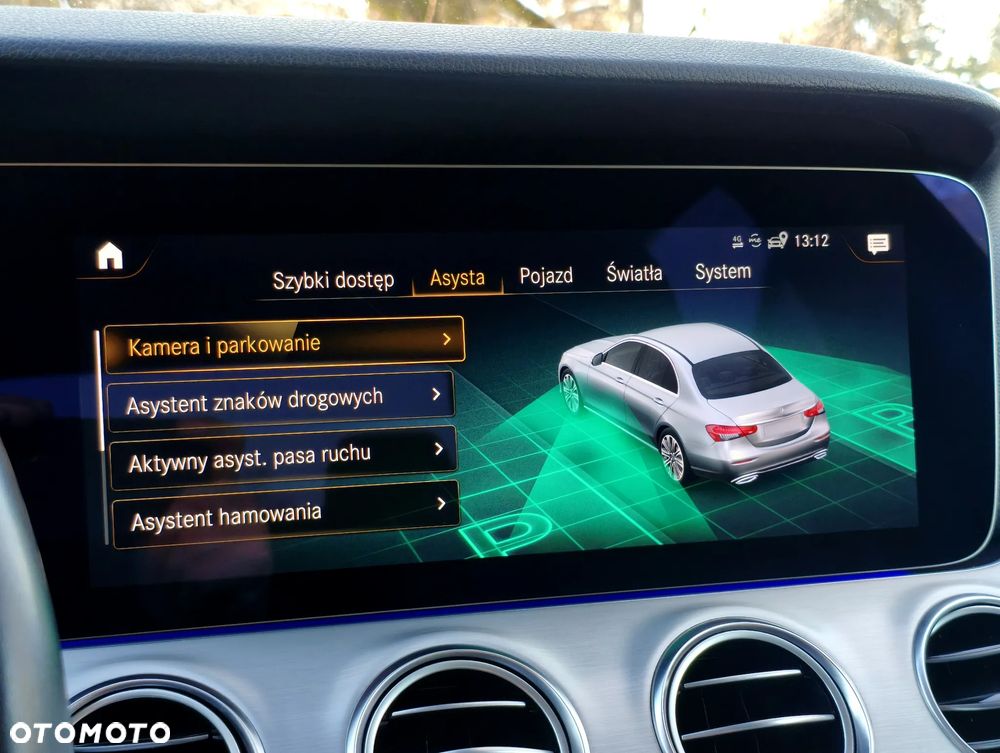 Mercedes-Benz Klasa E 300 4Matic 9G-TRONIC - 13