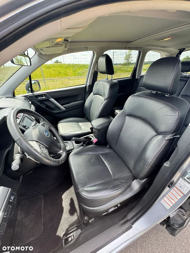 Subaru Forester 2.0XT Platinum Lineartronic - 11
