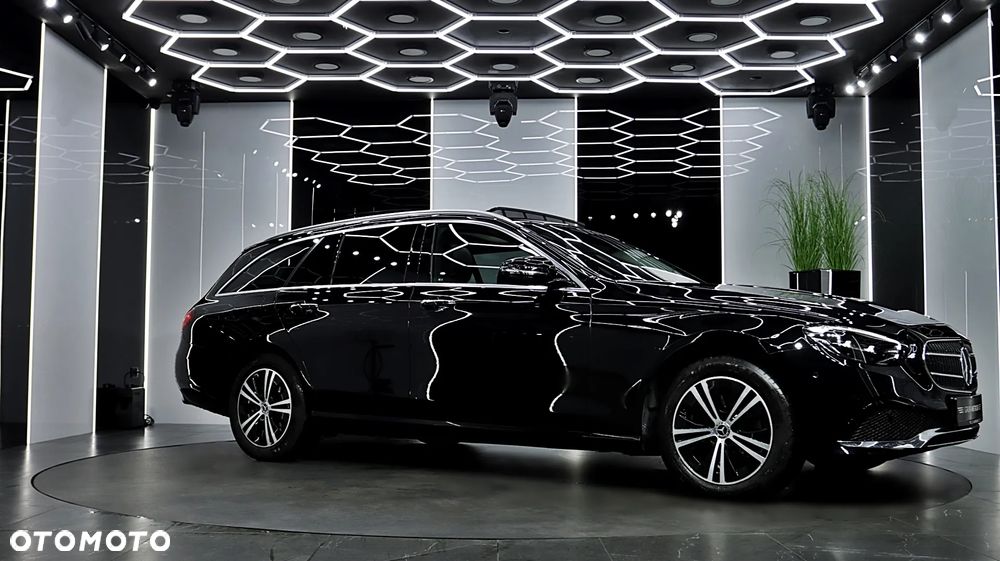 Mercedes-Benz Klasa E 220 d 4-Matic Avantgarde - 14