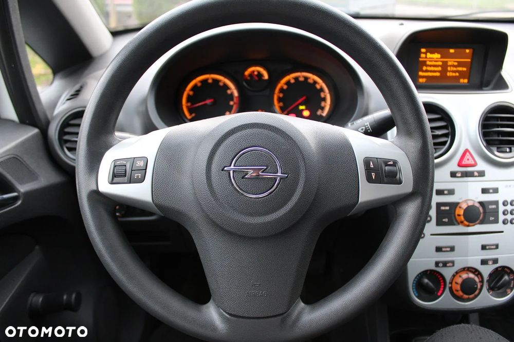 Opel Corsa 1.2 16V Essentia - 15
