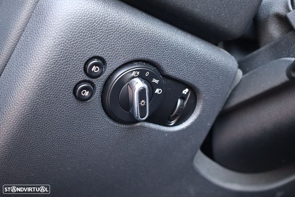 MINI 3 Portas Cooper SE - 35