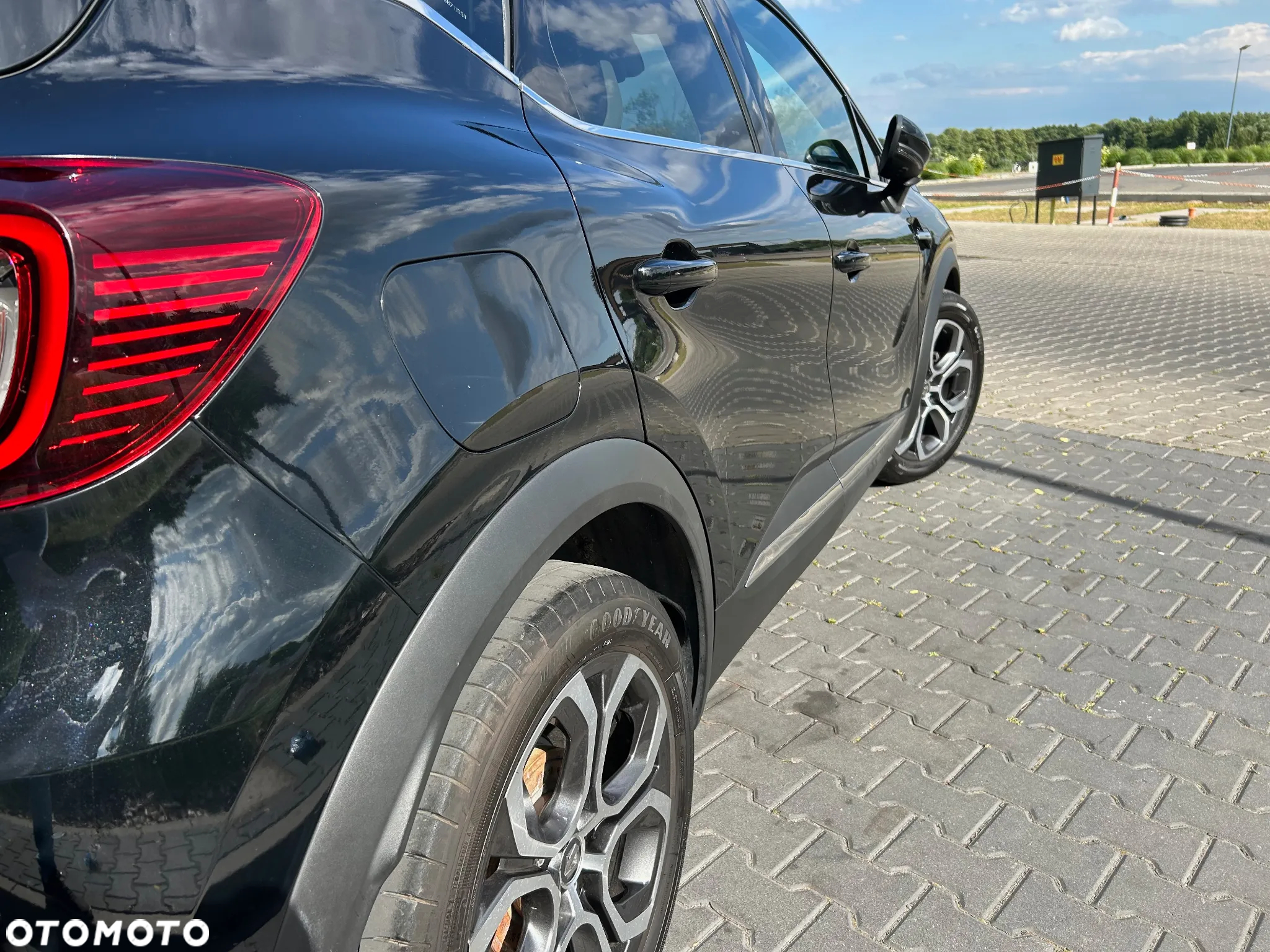 Renault Captur 1.3 TCe Intens EDC - 11