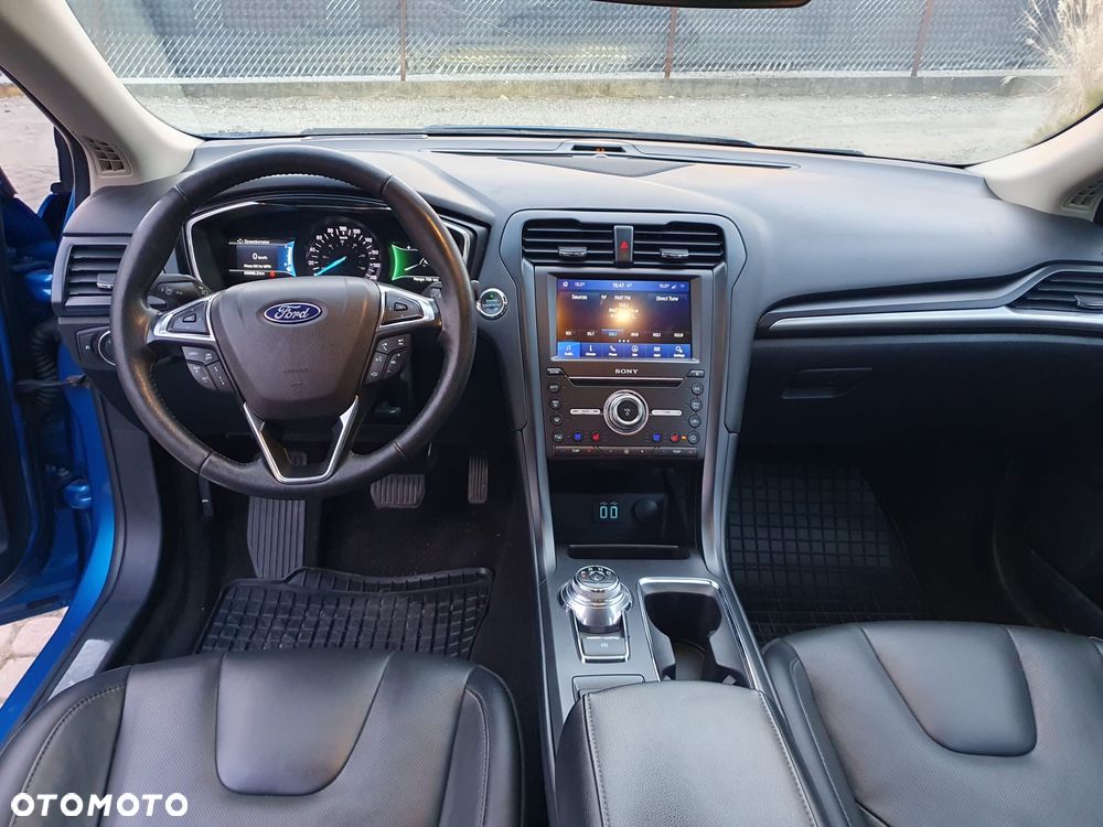 Ford Fusion 2.0 EcoBoost Titanium - 9