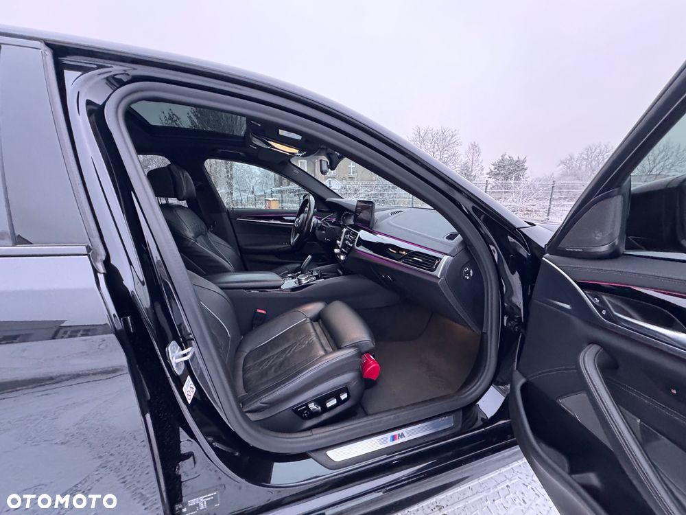BMW Seria 5 520d xDrive M Sport sport - 25