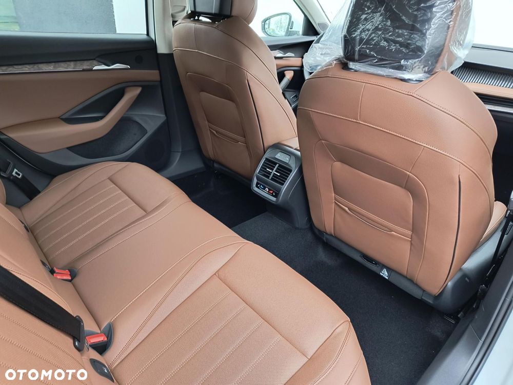 Skoda Superb 2.0 TSI L&K DSG - 7