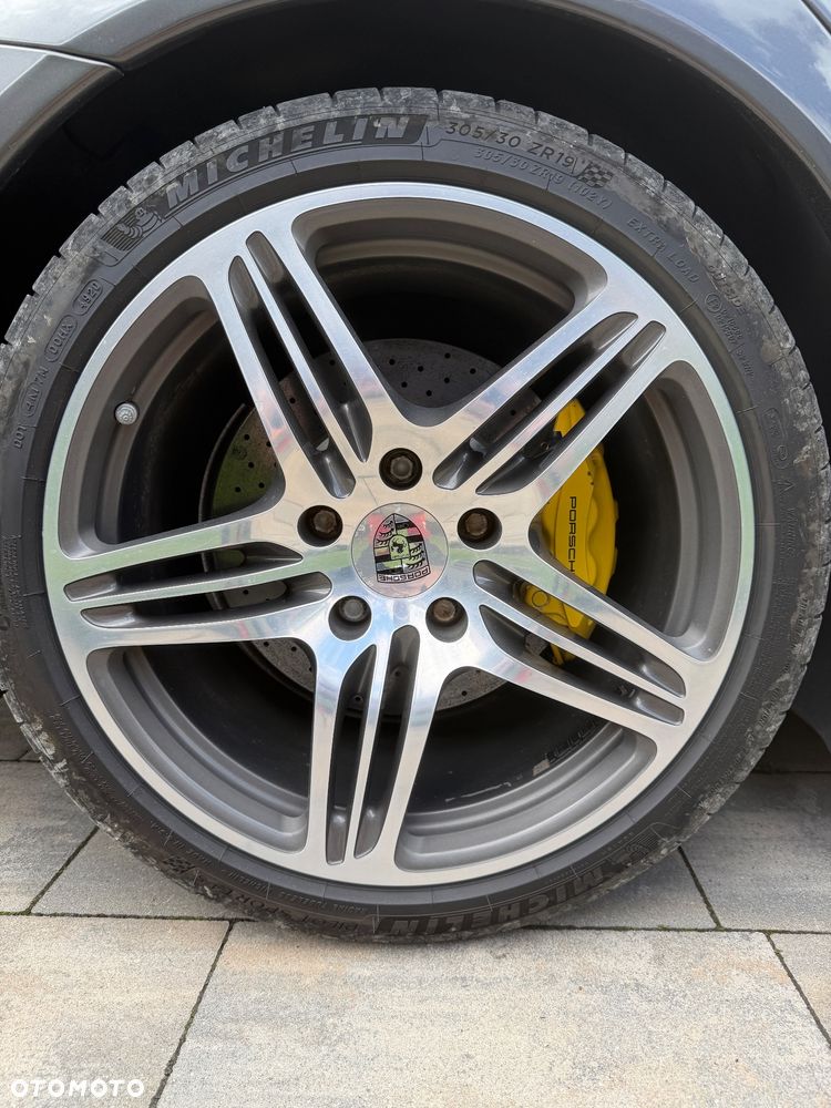 Porsche 911 Turbo Tiptronic S - 12