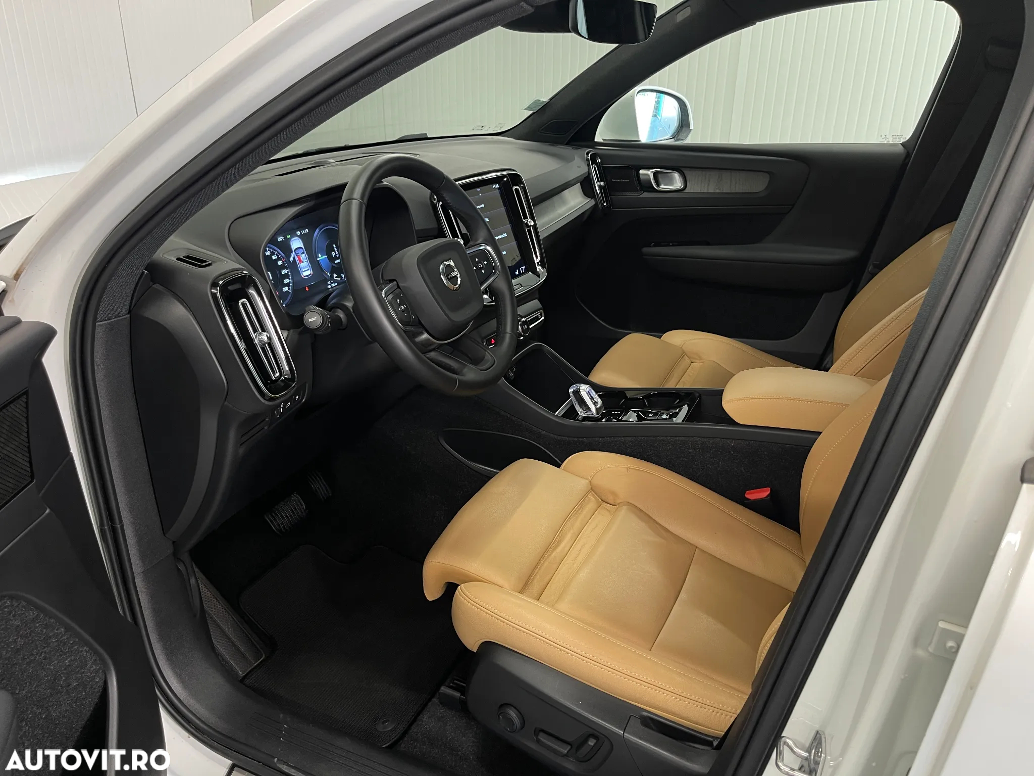 Volvo XC 40 Recharge T5 Twin Engine AT7 Inscription - 5