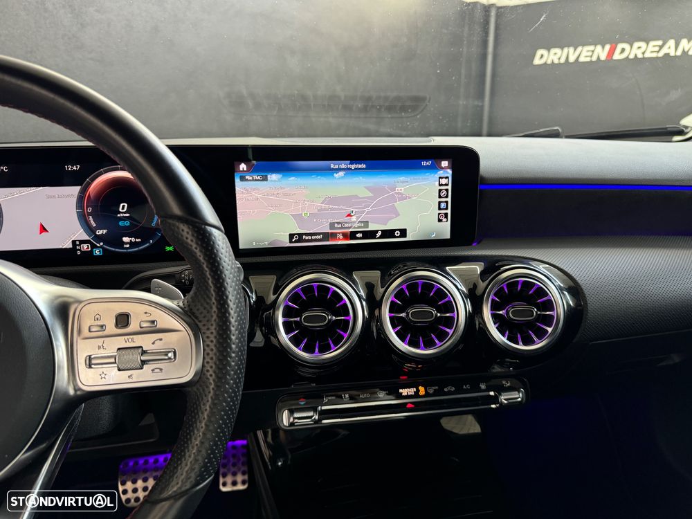Mercedes-Benz A 250 Limousine e 8G-DCT AMG Line - 14