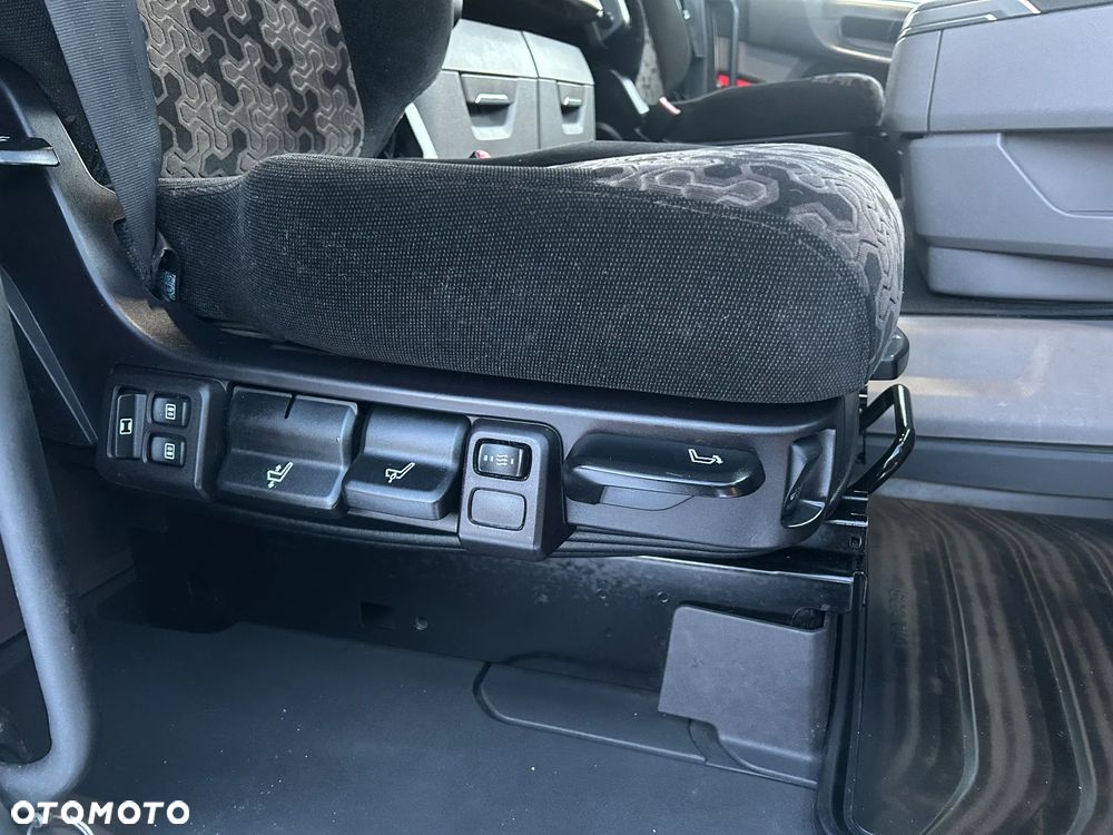 Scania R450 MEGA RETARDER NOWE OPONY / TACHOGRAF NOWEJ GENERACJI / KLIMA POSTOJOWA / LOW DECK / ZBIORNIKI PALIWOWE 1200 L / MOŻLIWA SPRZEDAŻ W ZESTAWIE Z NACZEPĄ !! - 35