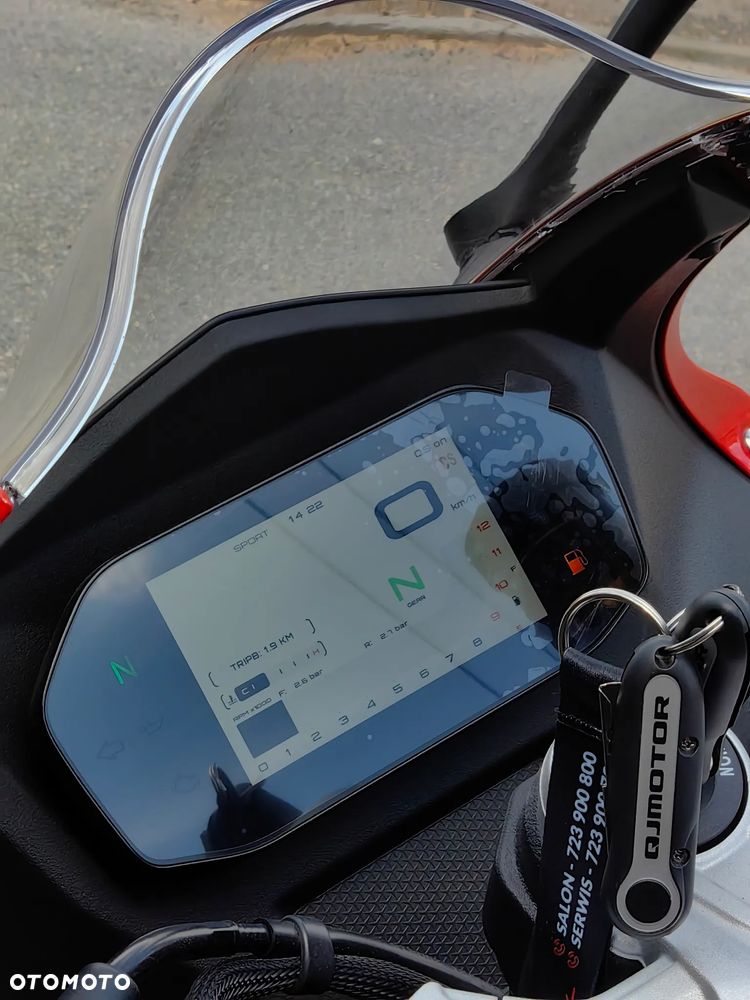QJMOTOR SRK 800RR - 5