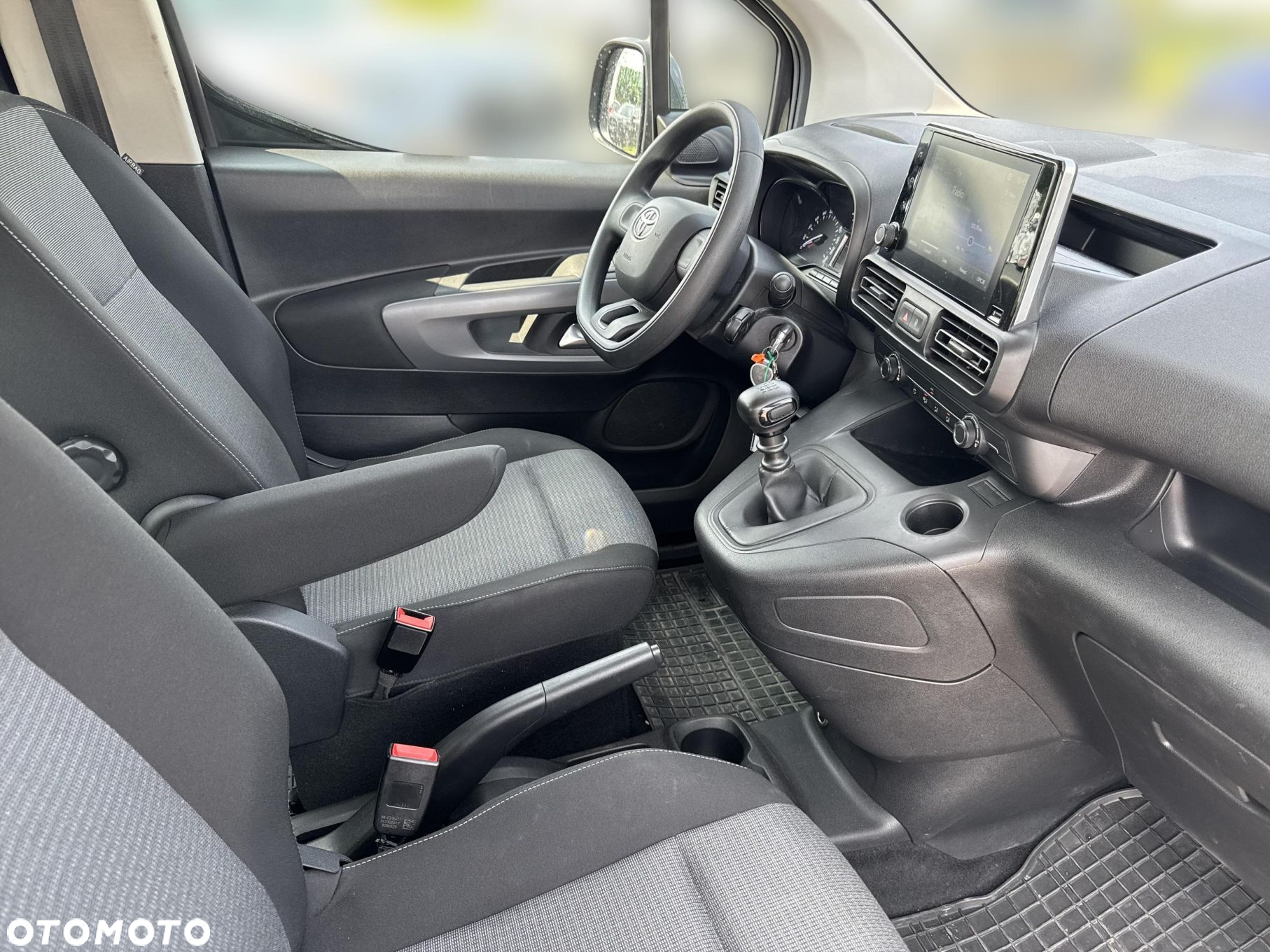 Toyota Proace City Verso 1.2 D-4T Business - 9