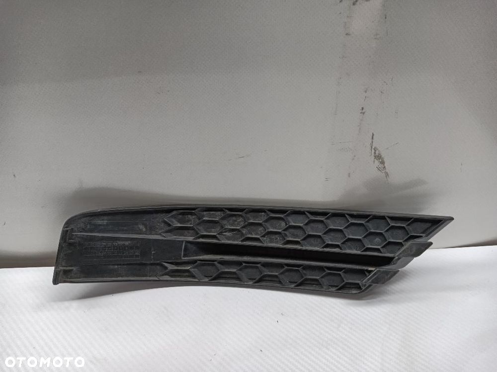 KRATKA ZDERZAKA PRZÓD PRZEDNIA LEWA VW CRAFTER 2 7C0807245 - 2