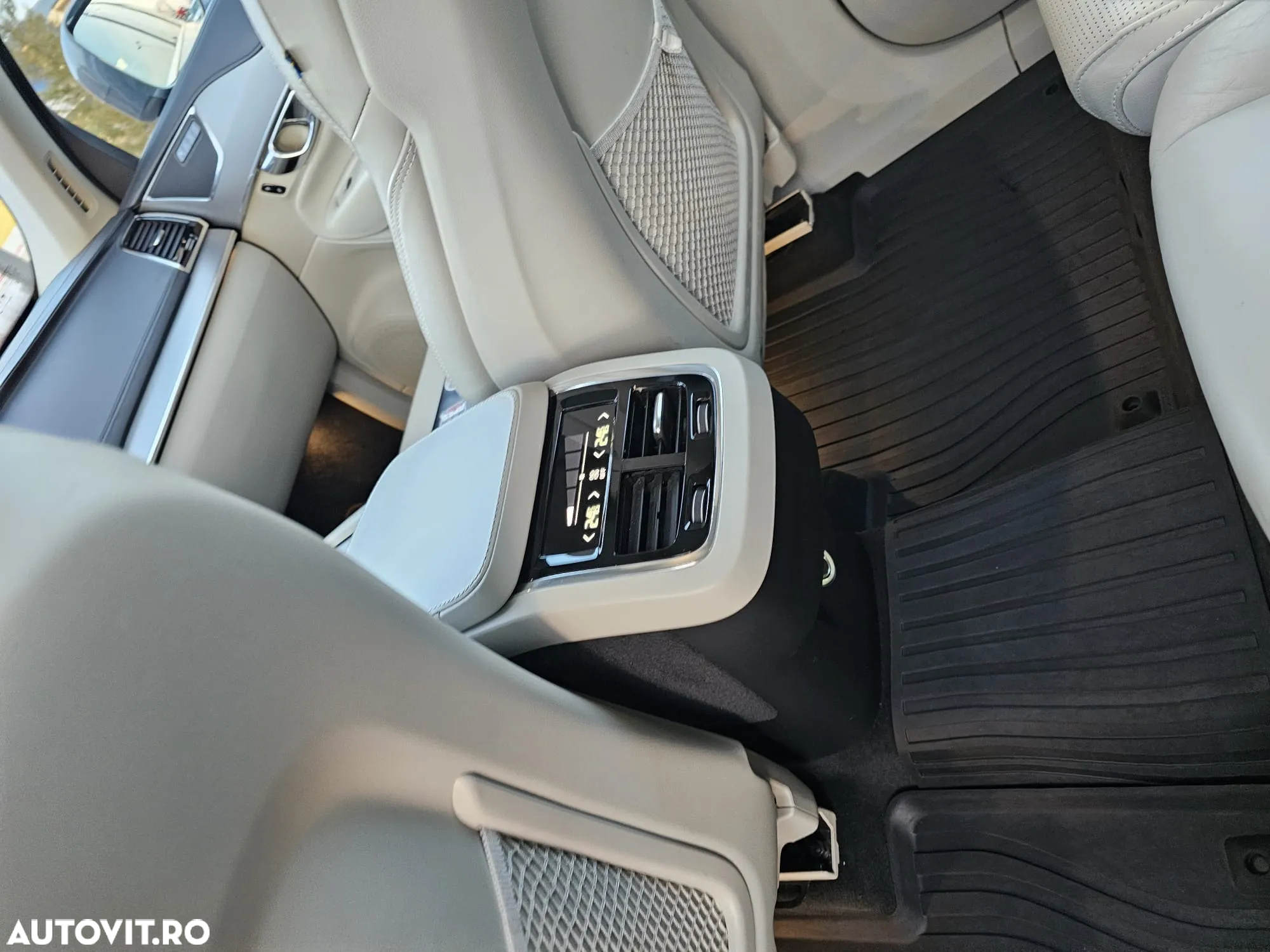 Volvo XC 90 D5 AWD Inscription - 16