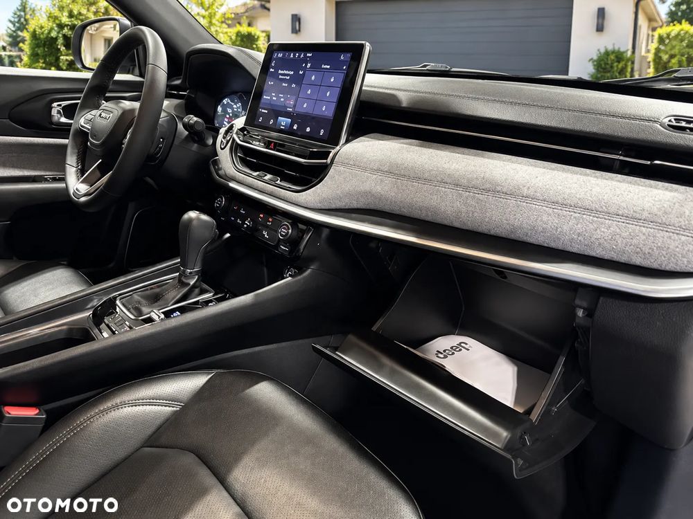 Jeep Compass - 15