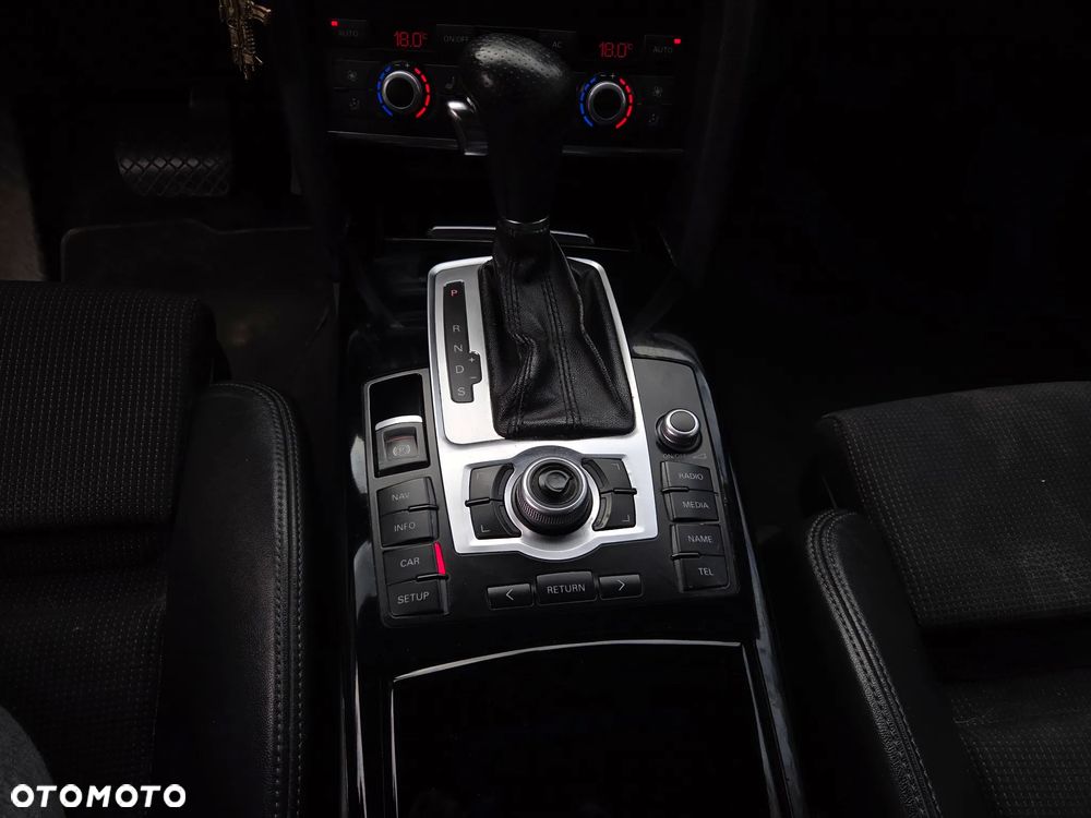 Audi A6 Avant - 17