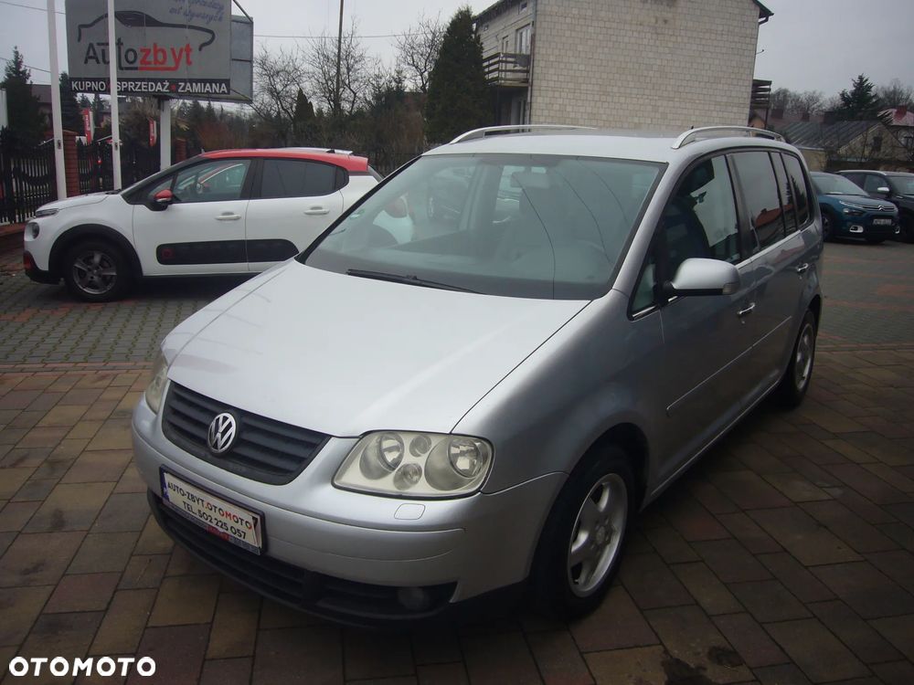 Volkswagen Touran 2.0 TDI DPF Highline - 3