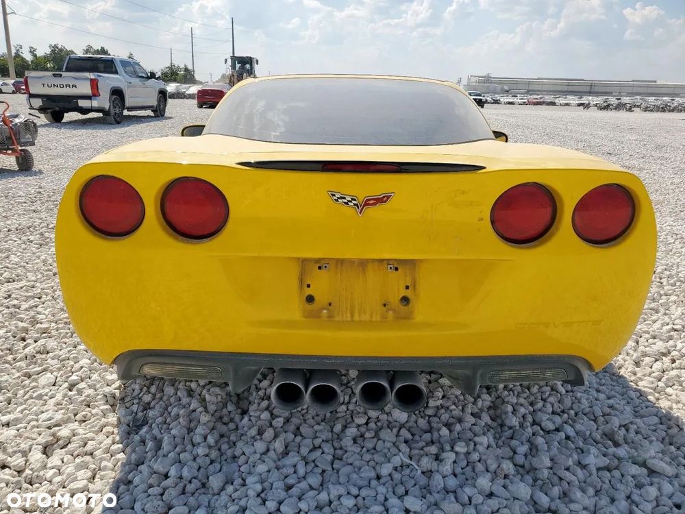 Chevrolet Corvette - 6