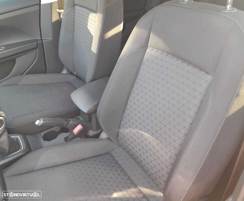 VW T-Cross 1.0 TSI Life - 4