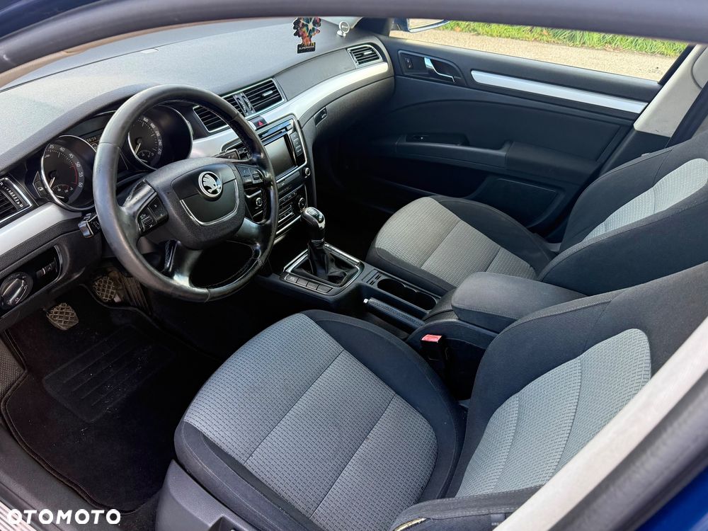 Skoda Superb 2.0 TDI Ambition - 17