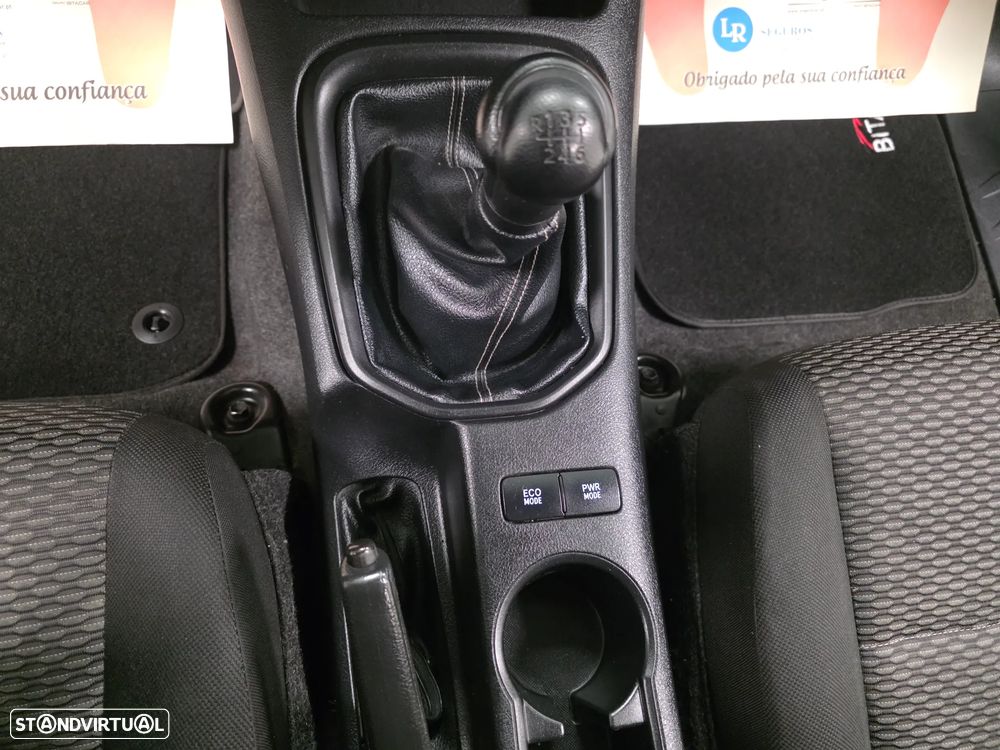 Toyota HILUX  2.4 D-4D 2WD CD - 58