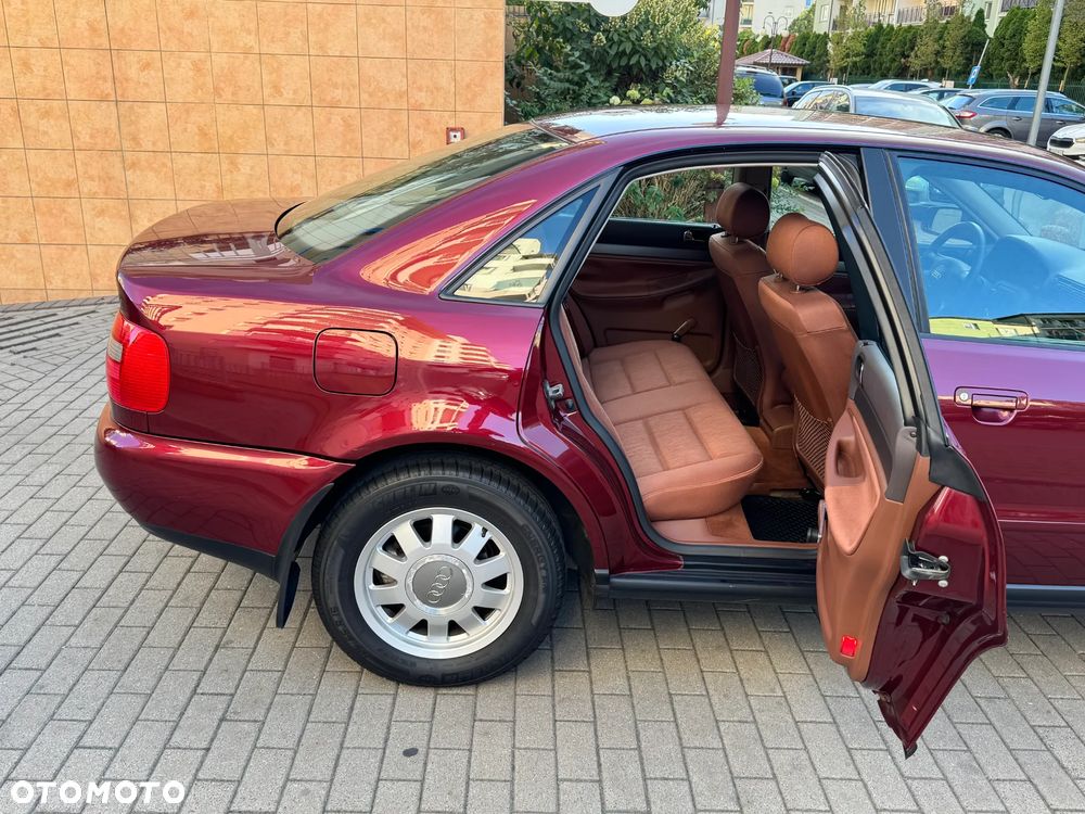 Audi A4 Limousine - 9