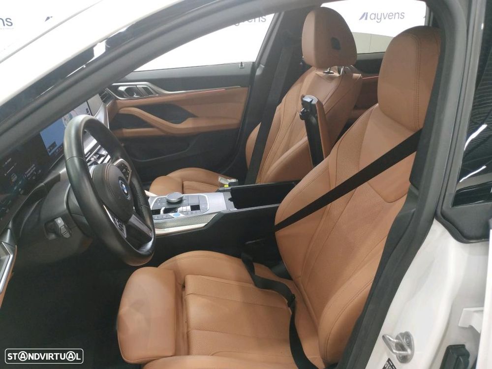 BMW i4 eDrive40 Pack Desportivo M - 6