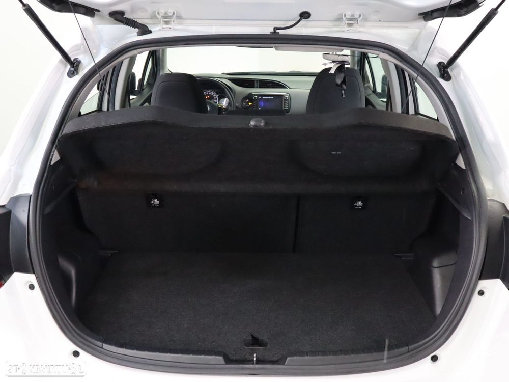 Toyota Yaris 1.5 HSD Comfort - 21