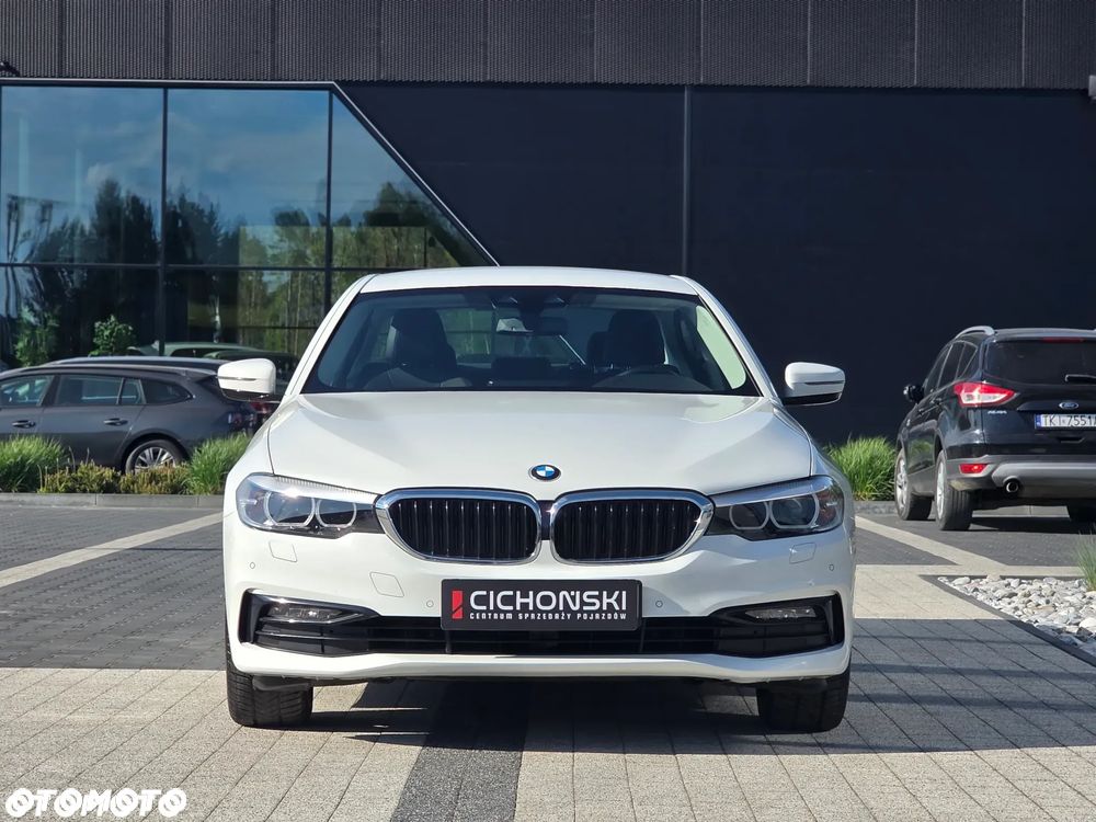 BMW Seria 5 530e iPerformance xDrive Sport Line sport - 4