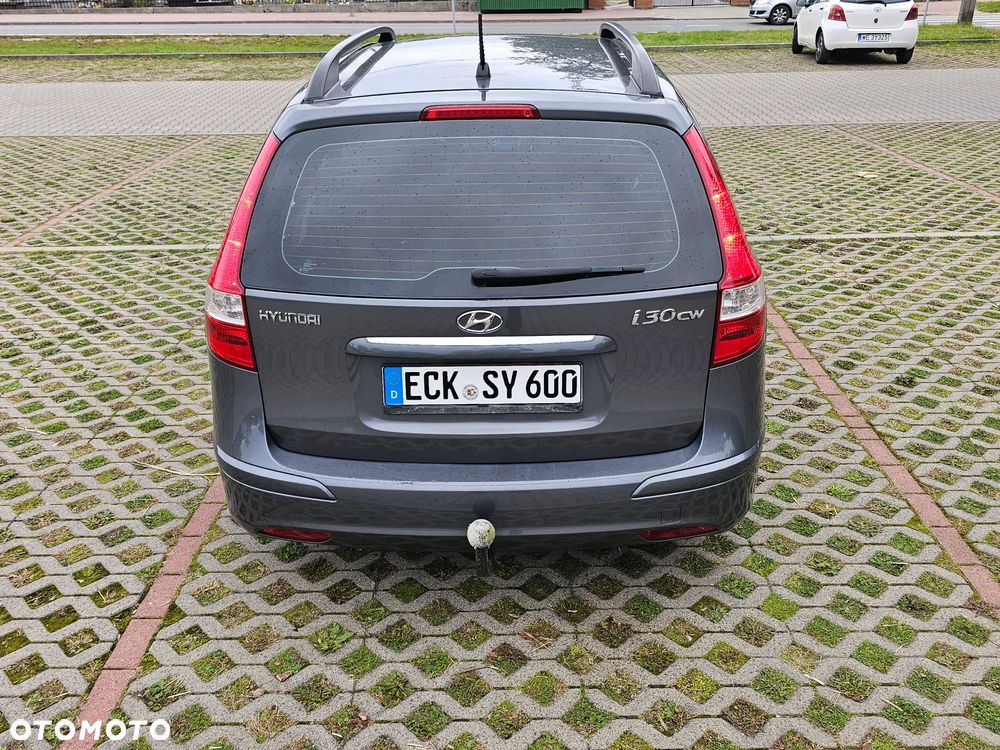 Hyundai i30 ver-i30cw-1-4-advantage - 4