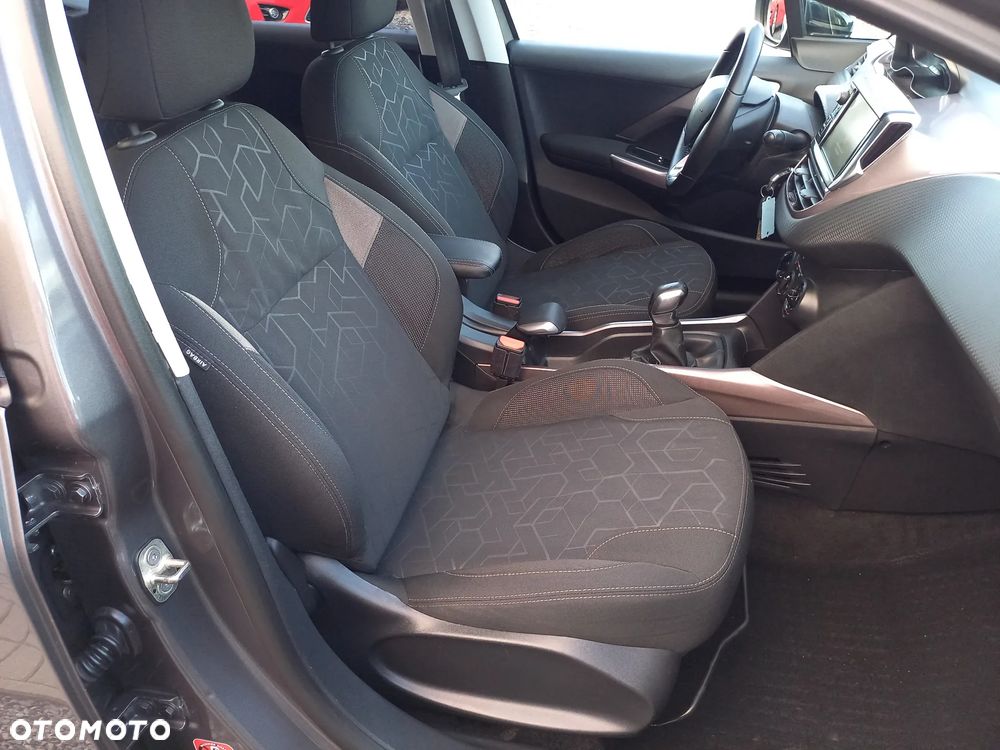 Peugeot 2008 e-HDi FAP 92 STOP & START Style - 20