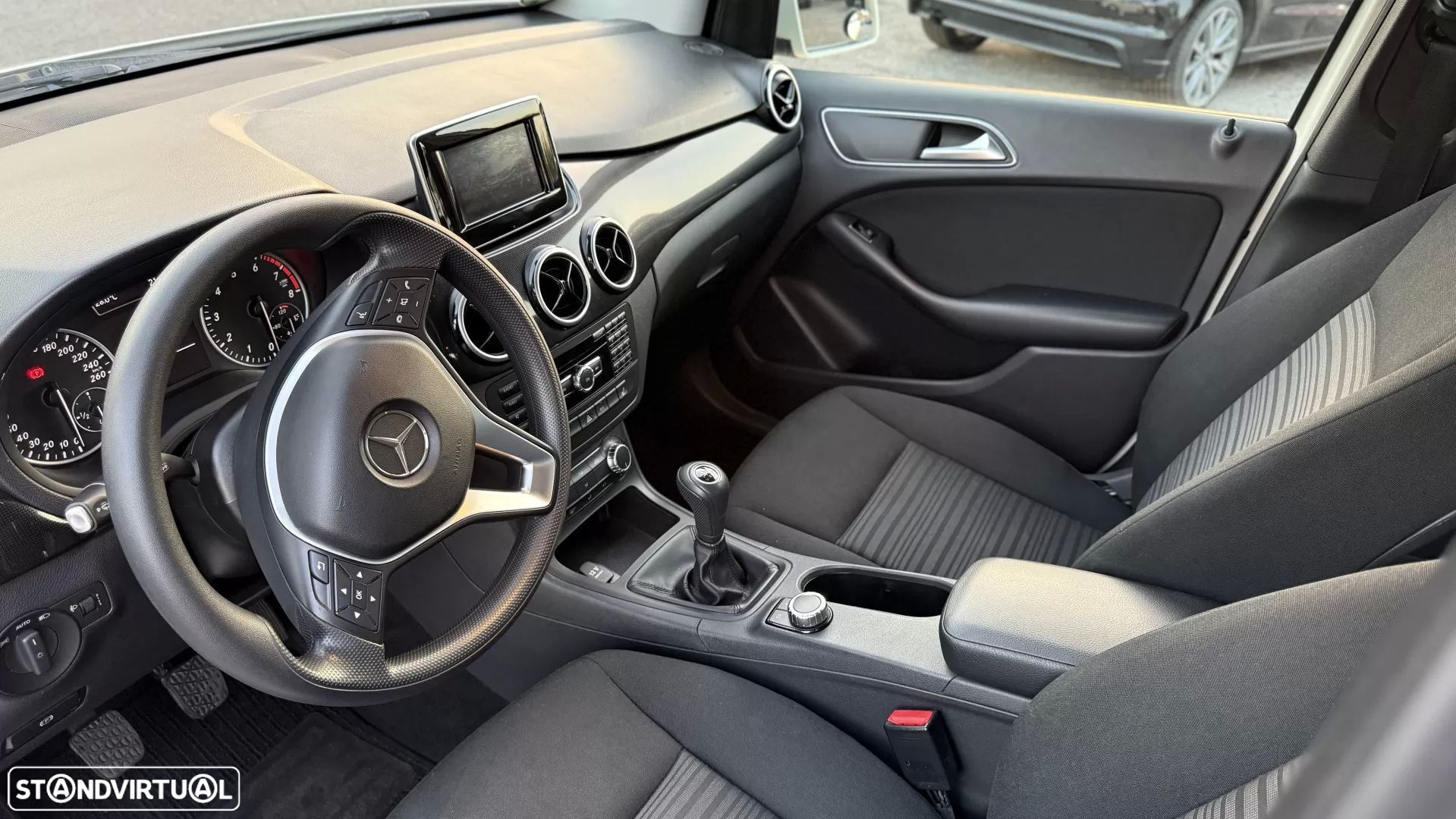 Mercedes-Benz B 180 Style - 7