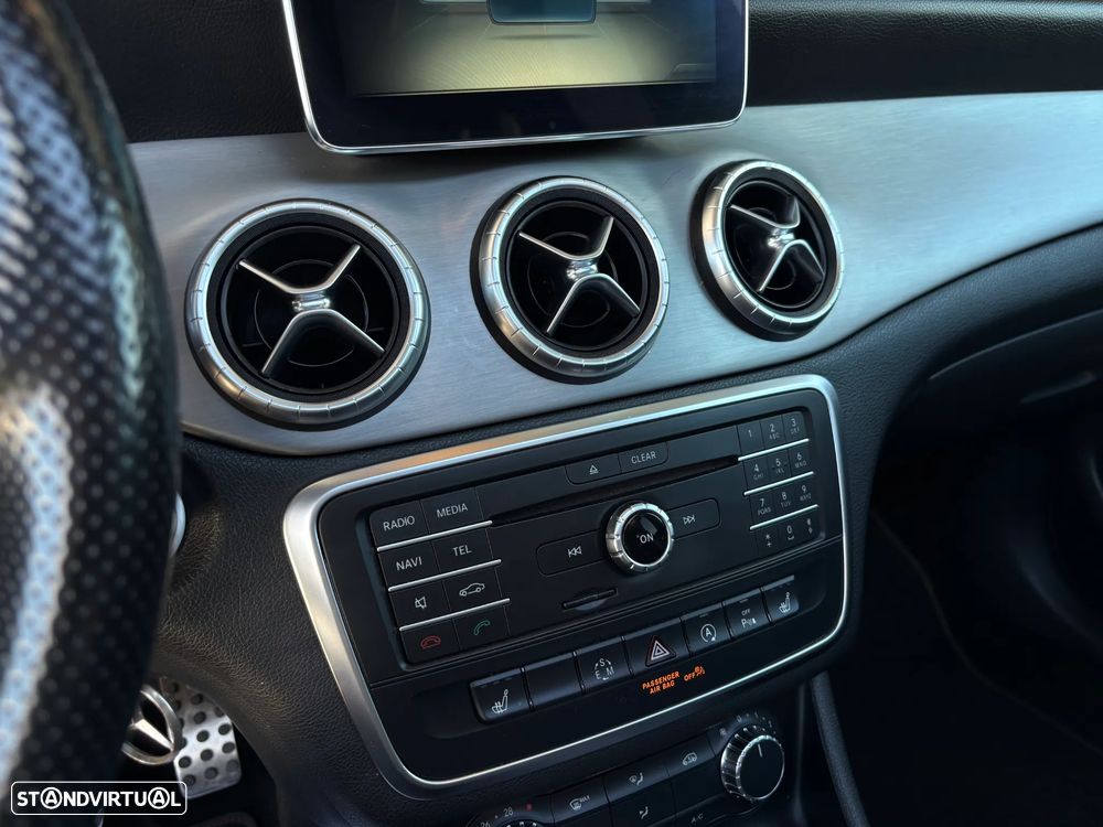 Mercedes-Benz CLA 220 d Shooting Brake AMG Line Aut. - 17