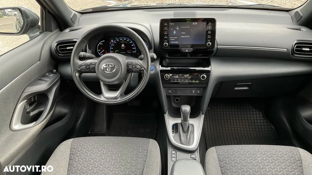 Toyota Yaris Cross 1.5 VVT-i HSD 4x2 Dynamic - 10
