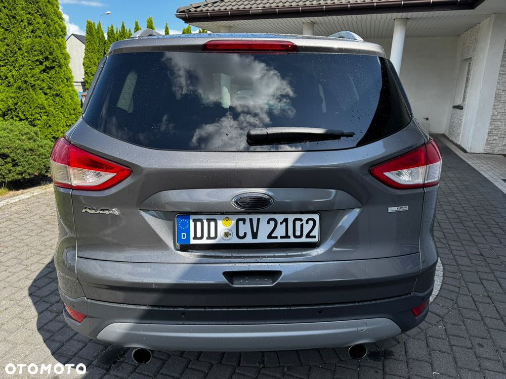 Ford Kuga 1.6 EcoBoost 2x4 Trend - 4