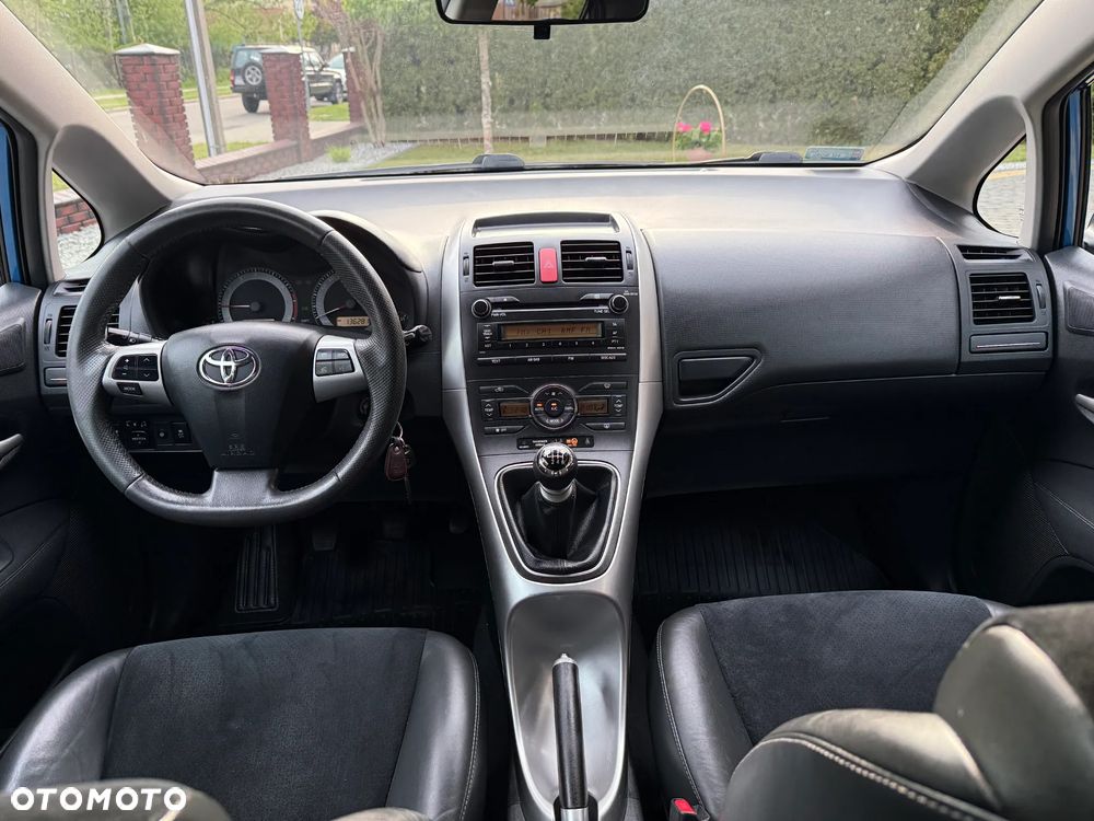 Toyota Auris 1.6 Dynamic - 3