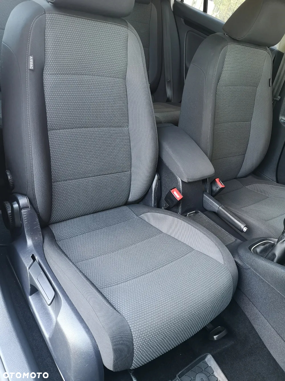 Volkswagen Golf VI 1.6 TDI Comfortline - 22