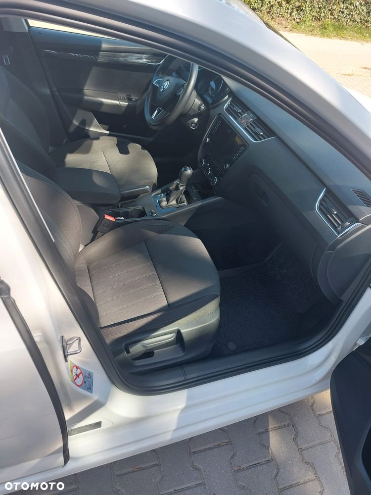 Skoda Octavia 2.0 TDI Style DSG - 18