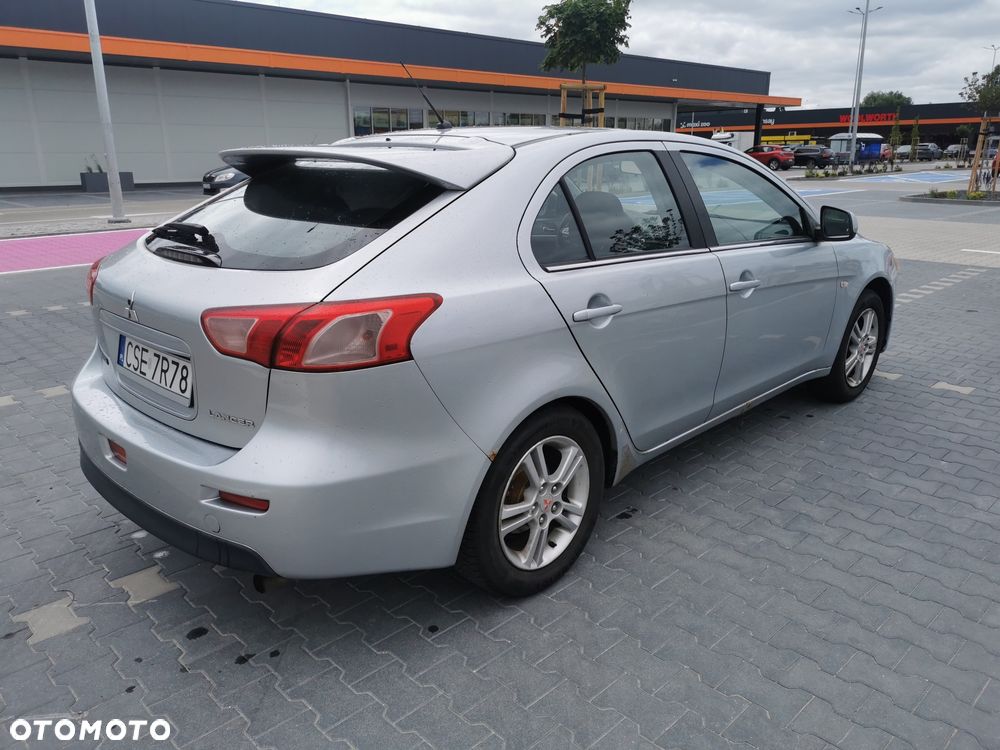 Mitsubishi Lancer - 5