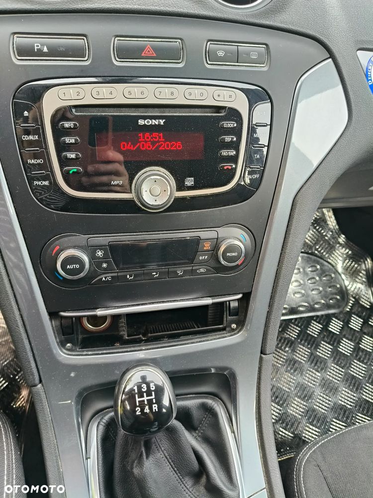 Ford Mondeo - 15