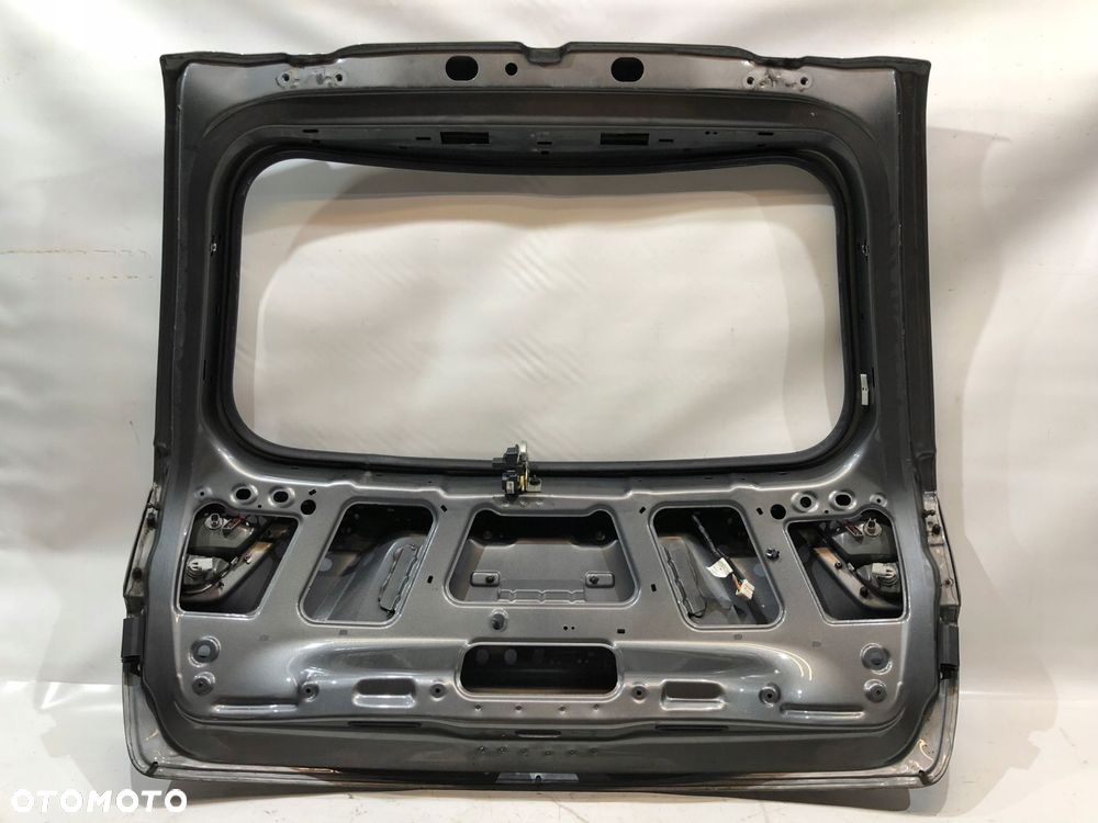 grand cherokee wk2 klapa tył pokrywa bagażnika - 12