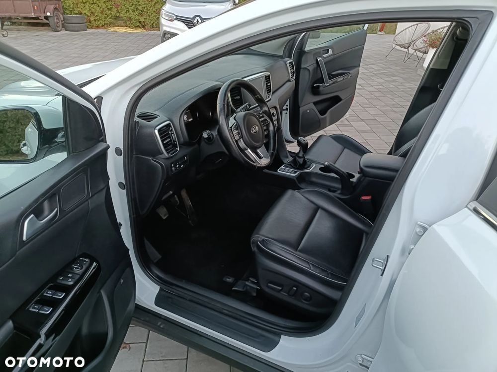 Kia Sportage 1.6 GDI 2WD Dream-Team Edition - 16