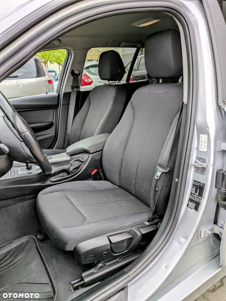 BMW Seria 3 318d - 6