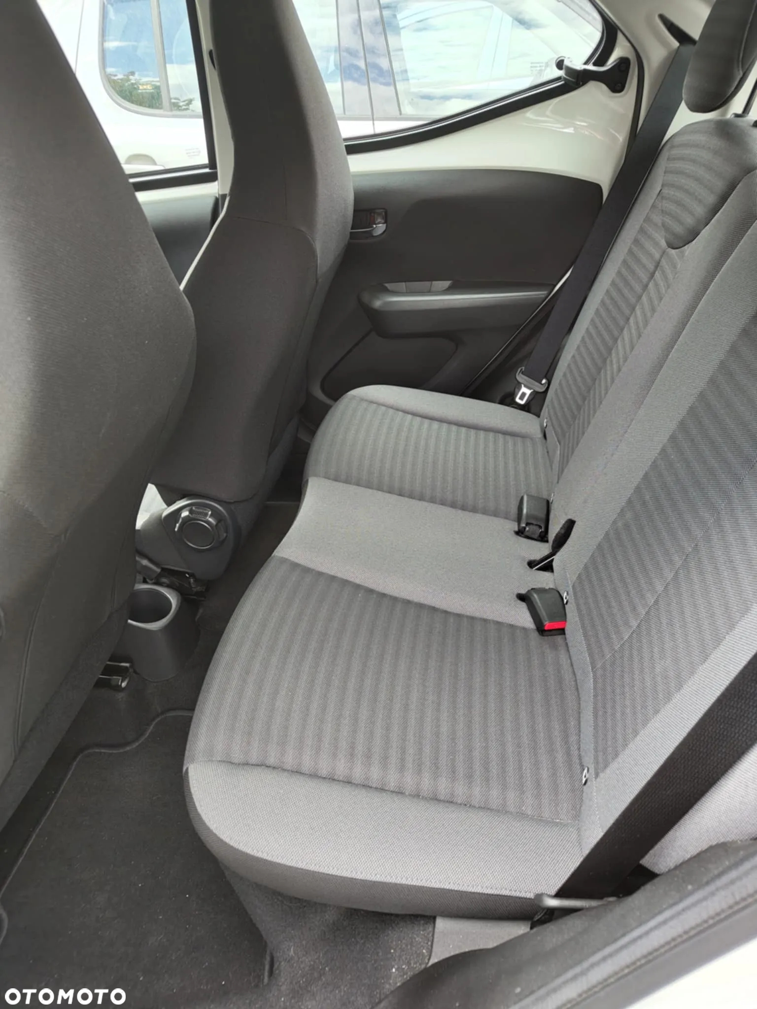 Toyota Aygo 1.0 VVT-i Color Edition - 6