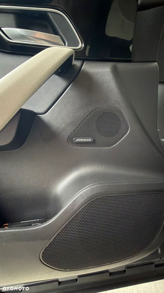 Jaguar F-Pace 2.0 i4D AWD R-Sport - 27