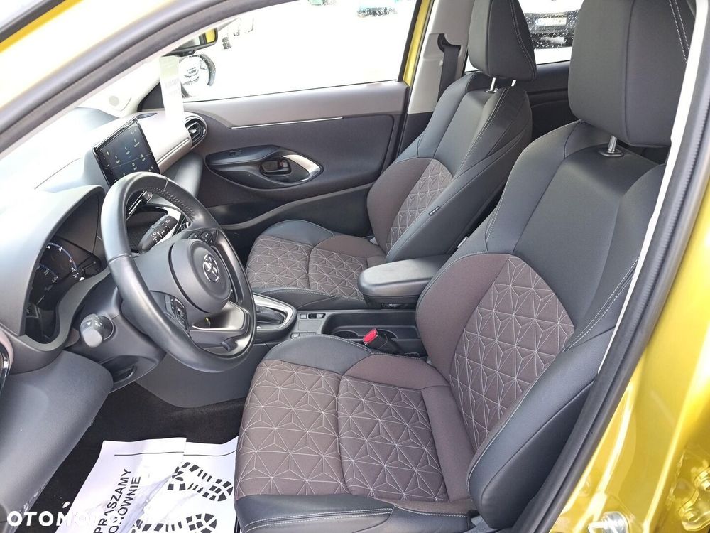 Toyota Yaris Cross - 20