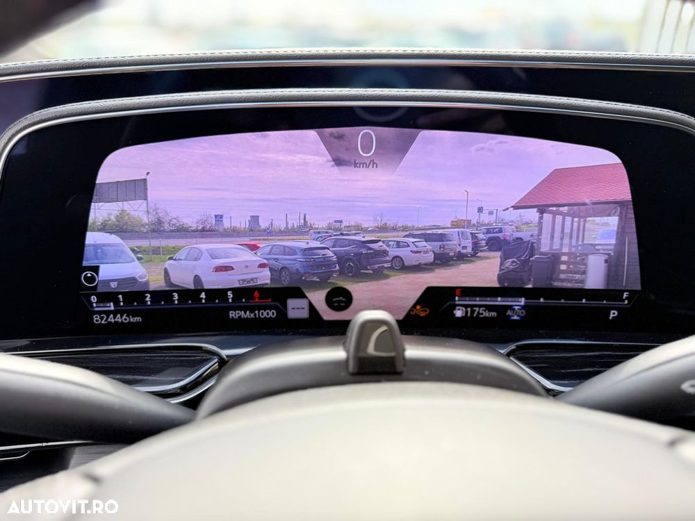 Cadillac Escalade 6.2 V8 AWD AT Platinum - 24